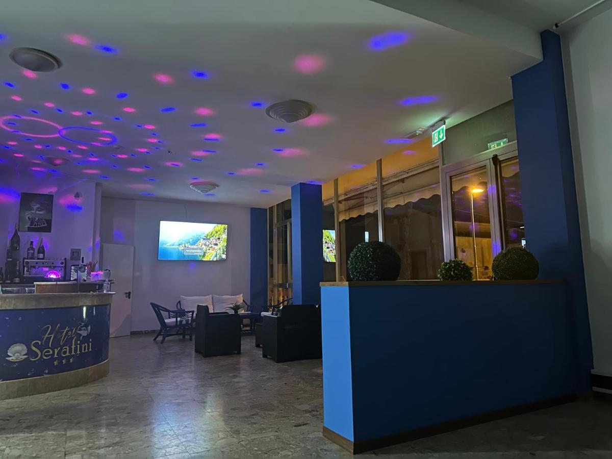 Albergo B&B Serafini Римини Экстерьер фото
