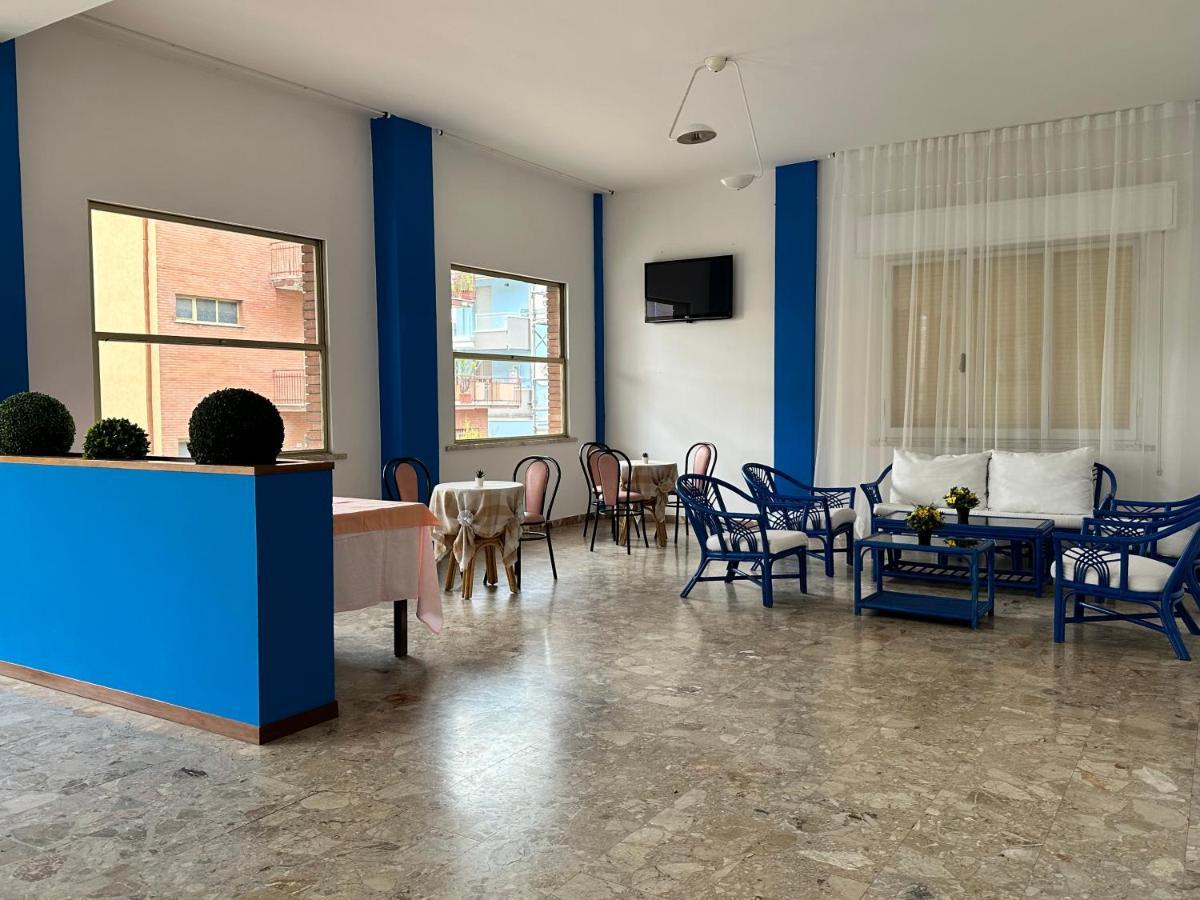 Albergo B&B Serafini Римини Экстерьер фото