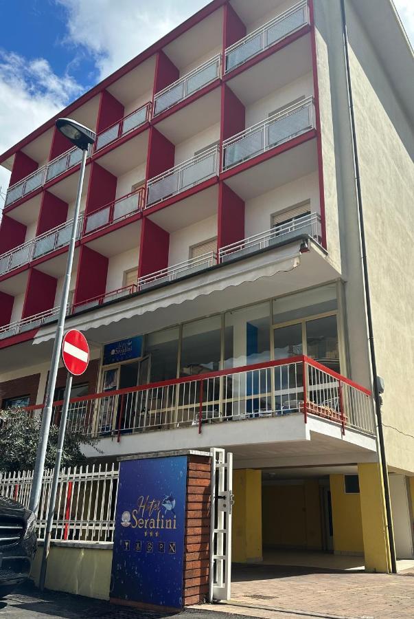Albergo B&B Serafini Римини Экстерьер фото