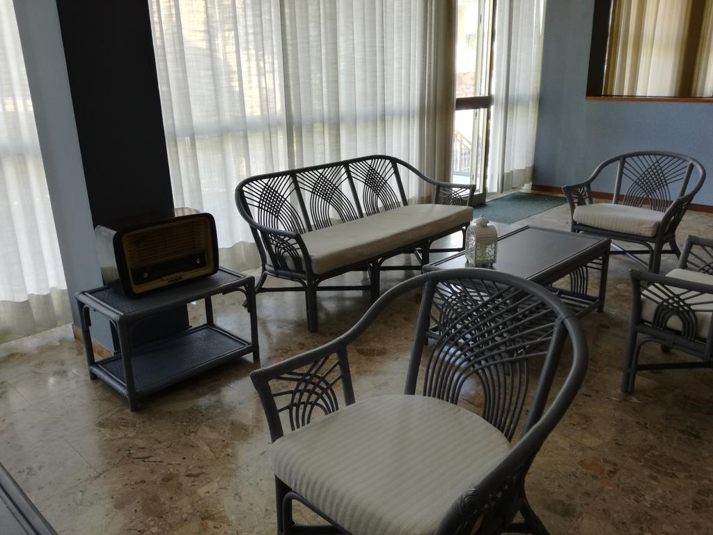Albergo B&B Serafini Римини Экстерьер фото